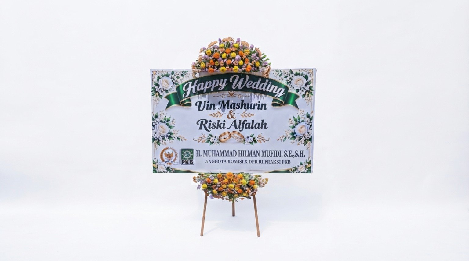 Bunga papan wedding dengan rangkaian bunga warna-warni di Probolinggo
