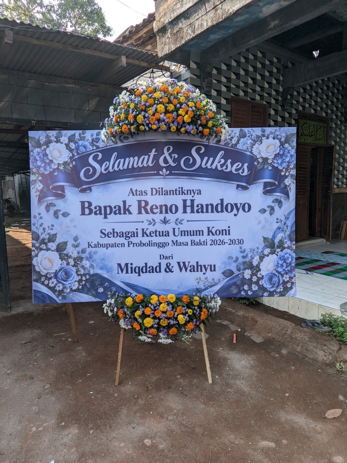 Bunga papan selamat dan sukses Probolinggo